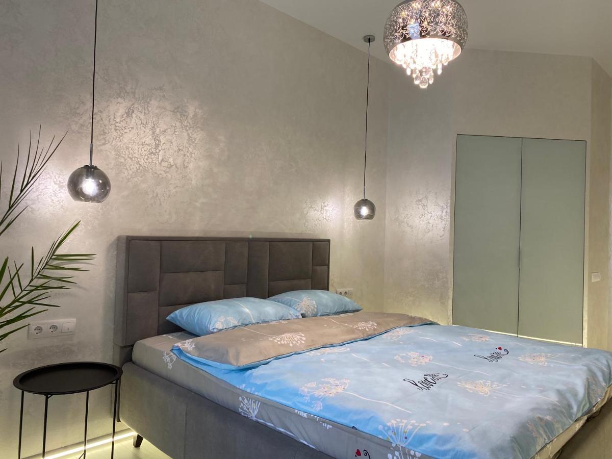 Panorama Luxury Apartment In The House With A Spire, A Historical Building In The City Centre Charkov Buitenkant foto
